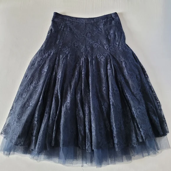 ANTHROPOLOGIE never worn, without tags, lacy, tulle, long skirt.  Size: M - Picture 5 of 16